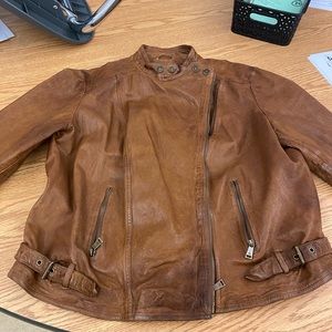 Women’s size 16 Ralph Lauren leather jacket. Only worn once. Excellent condition